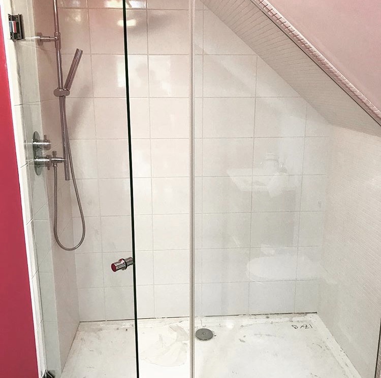 Showerscreen replacement